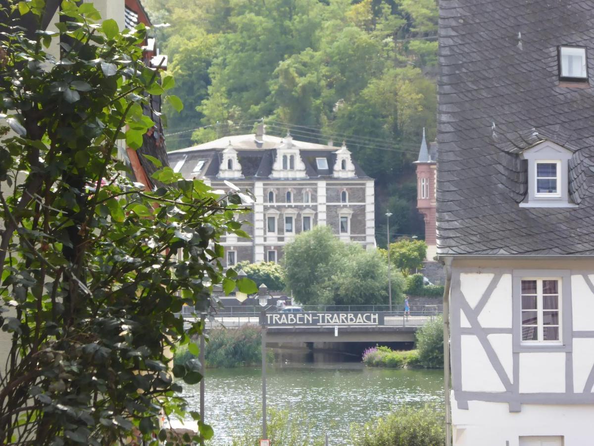 Neu Mont Royal Suiten 2 Bis 4 Personen Traben-Trarbach Exterior foto